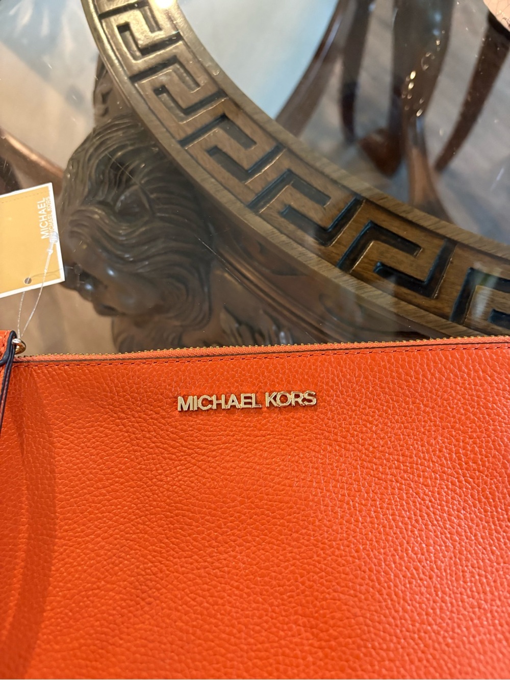 🧡🧡MICHAEL KORS JET SET XL ZIP CLUTCH LEATHER TANGERINE WRISTLET!🧡🧡 - Picture 4 of 9